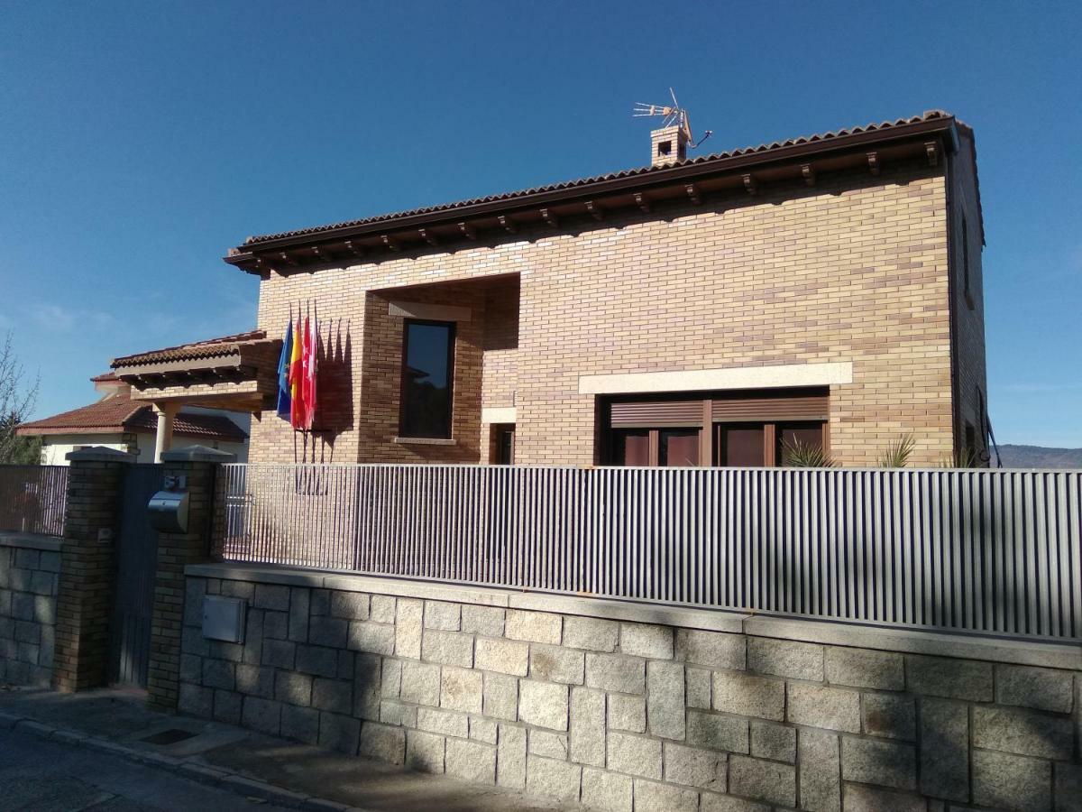 Casa Rural Mirando A Gredos Cadalso de los Vidrios 外观 照片